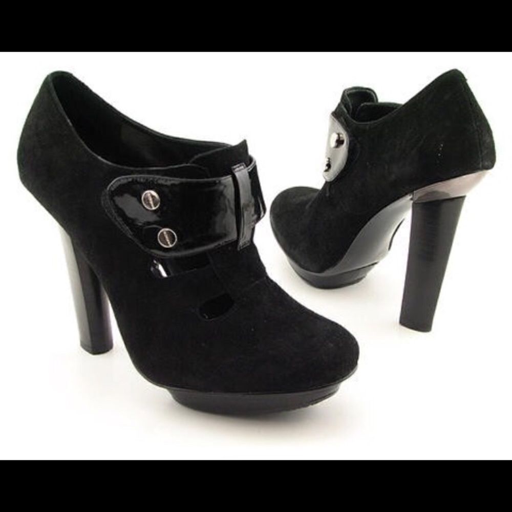 BCBG Koala platform heels. Size 9.5